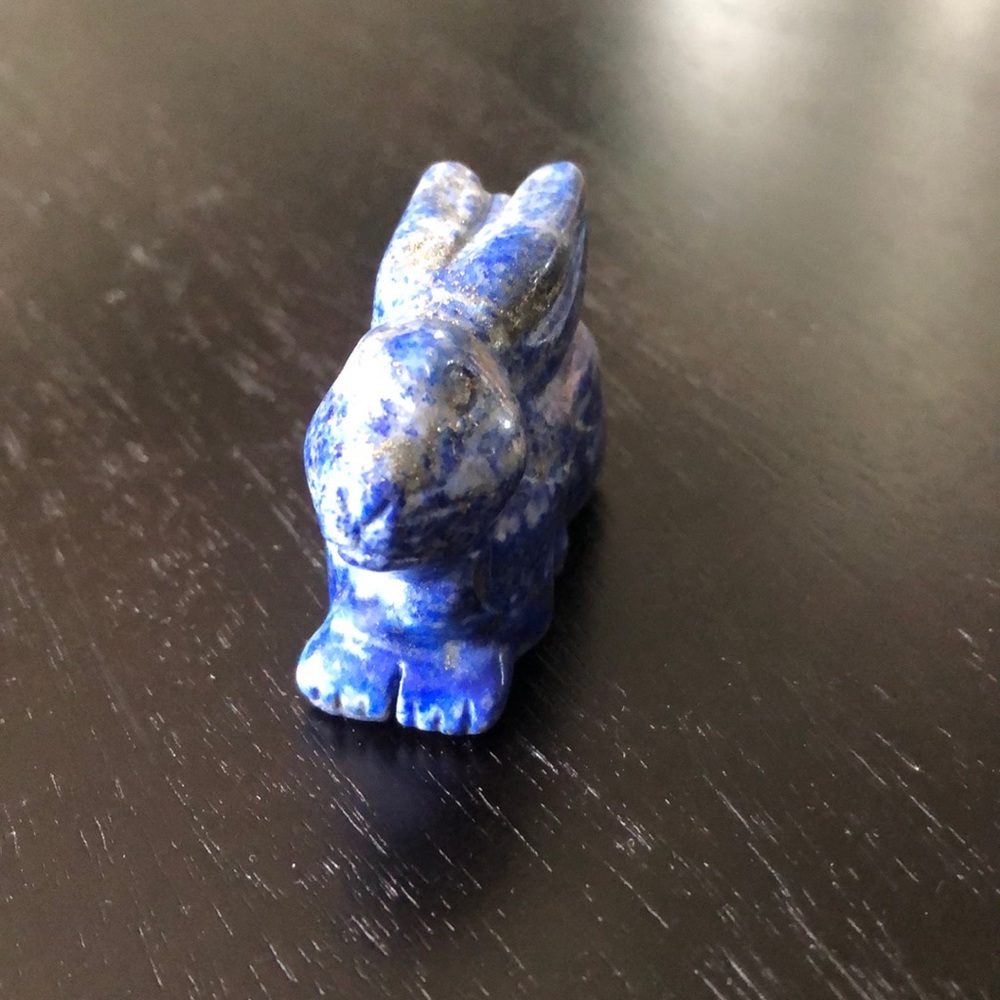 Lapis carved bunny - Picture 2 of 8